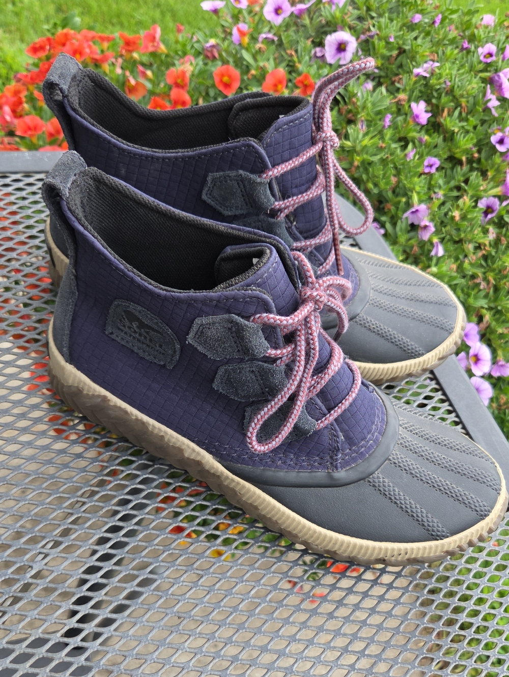 Sorel Womens Hand Crafted Natural Rubber WaterProof Ankle Boots Size 6.5